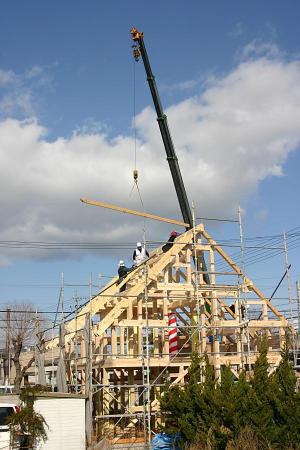 木造住宅の建前風景
