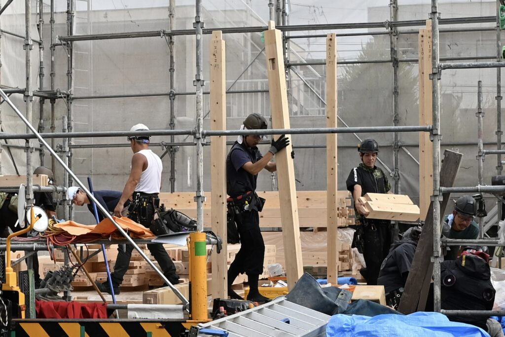 名古屋市千種区の家の建前と大工